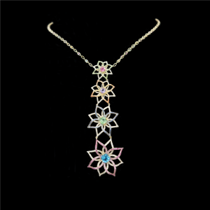 Quattro Petals Necklace