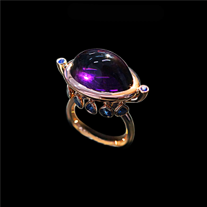 Oval Amethyst Ring with Briolette Drops