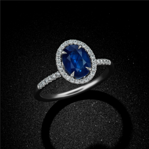 Sapphirus Halo Ring