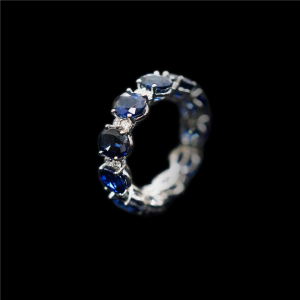 Eterno Wedding Band Ring