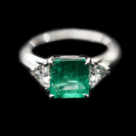 Emerald   Ring with Trillion Diamonds