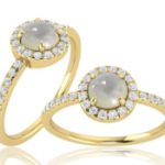 Fashion ring with 7mm round MOP